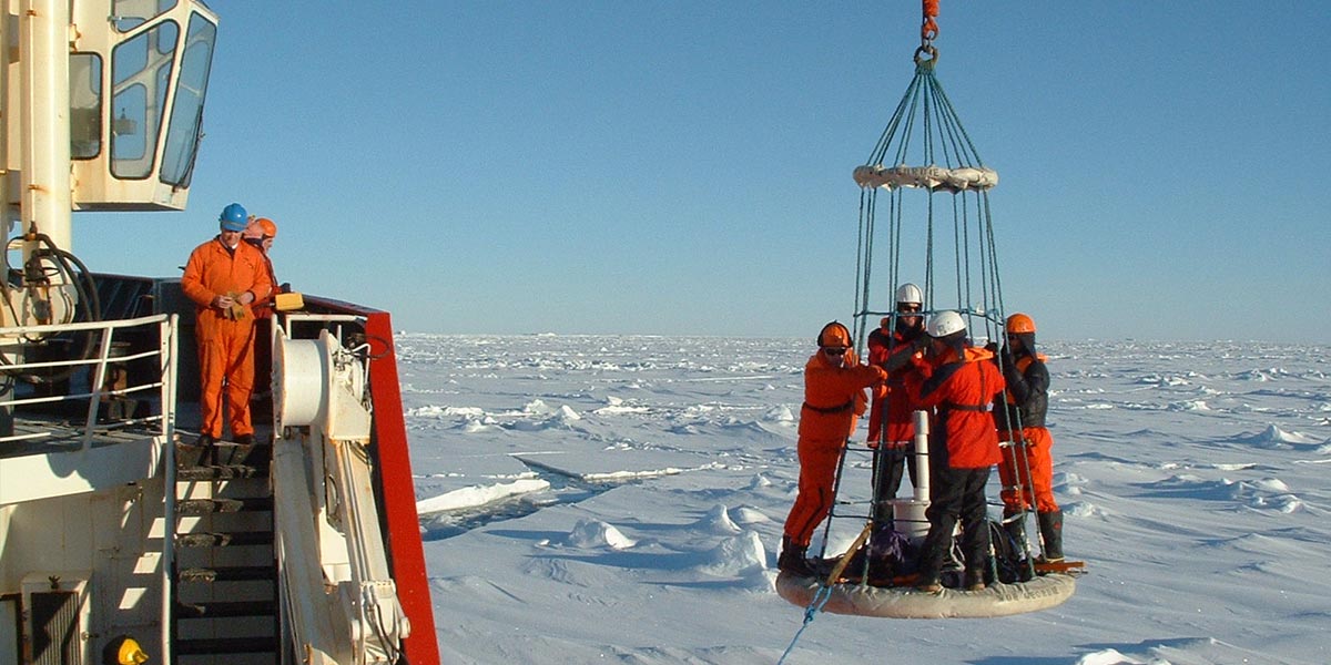 A team was landed onto the sea ice with a manual ice drill to make ice thickness measurements