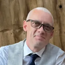 Photograph of Derek Vince