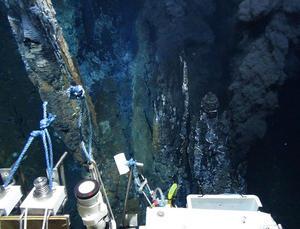 Beebe hydrothermal vent field at 4968m