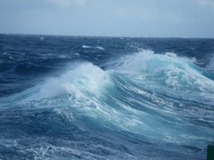 Windy weather in the Southern Ocean 